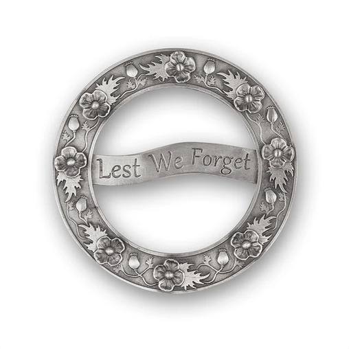'Lest We Forget' Matt Pewter Poppy Pattern Border Remembrance Plaid Brooch