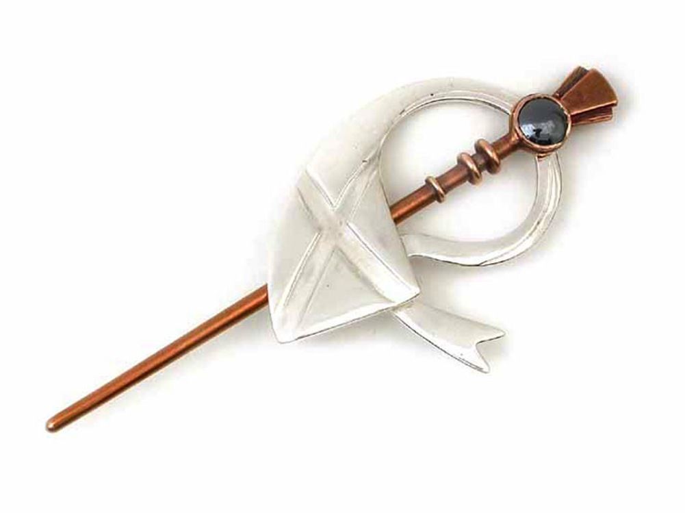 Pennanular Thistle Saltire Kilt Pin