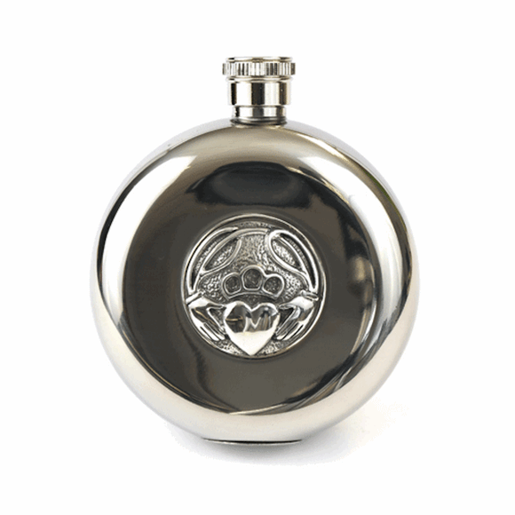5oz Pocket Hip Flask With Polished Finish Irish Claddagh Detail With Tot Cups