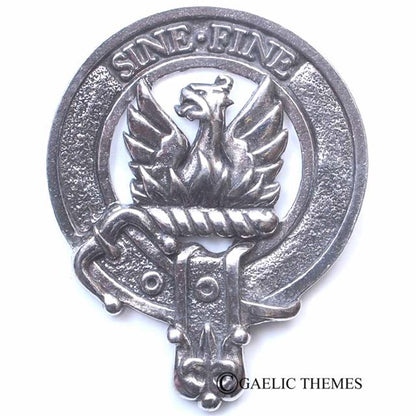 GT_CapBadge_M-R_Makgill