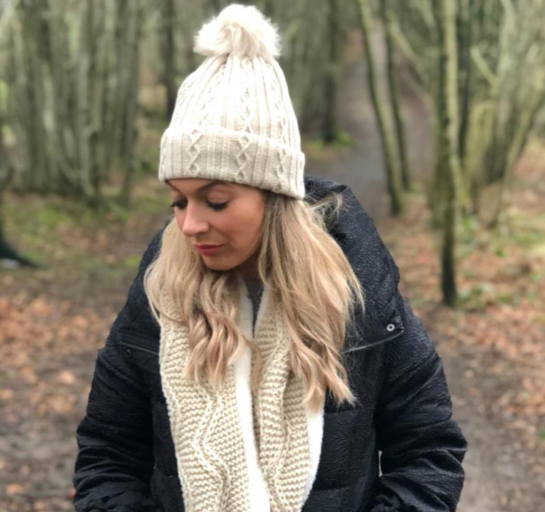 Ladies Pom Pom Hat