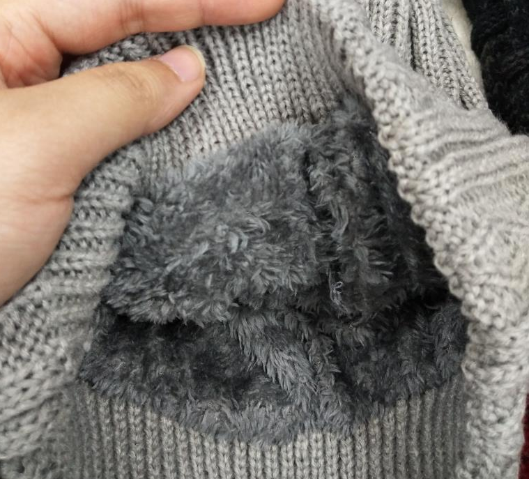 Ladies Pom Pom Hat