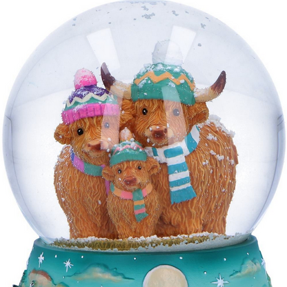 Highland Cow Family Snow Globe