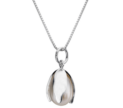 Snowdrop Pearl Necklace