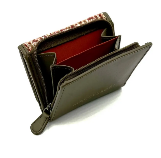 Maple Trifold Purse