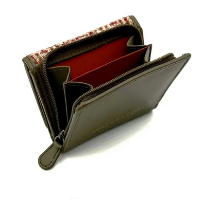 Maple Trifold Purse