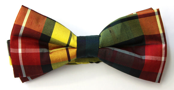 100% Traditional Buchanan Modern Scottish Tartan Silk Bow Tie