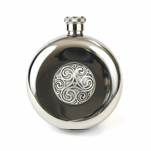 5oz Round Pocket Hip Flask With Antique Finish Celtic Swirl Detail & Tot Cups