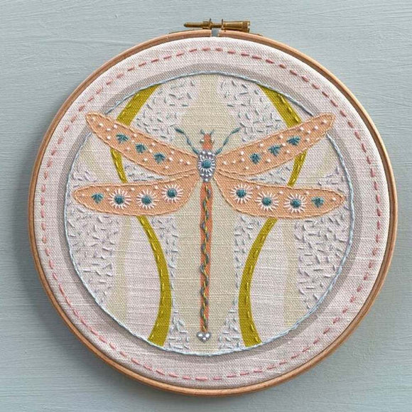 Starshine Design Pretty Dragonfly Hand Embroidery Kit - Perfect For Beginners