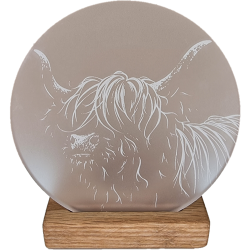 LT Creations Engraved Scottish Highland Cow Coo Design Round Tealight Holder With Whisky Barrel Stand